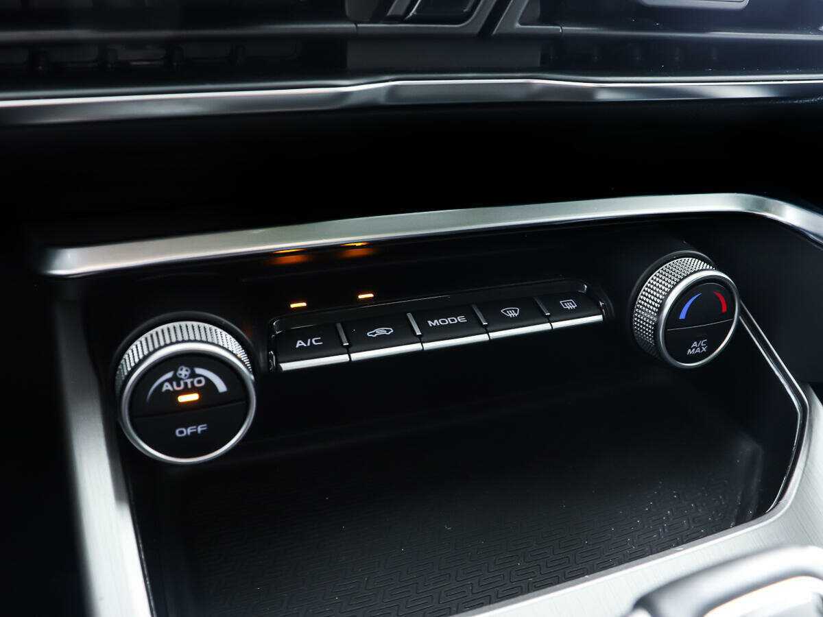 Купить Джили Кулрэй, 2021, 42 754 км.. Фото: #18