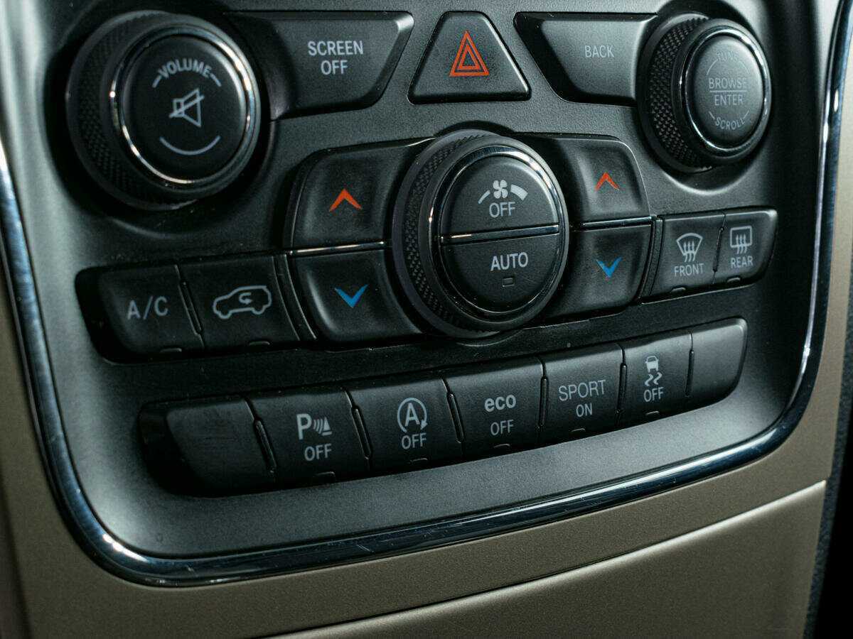 Купить Jeep Grand Cherokee, 2016, 139 278 км.. Фото: #18