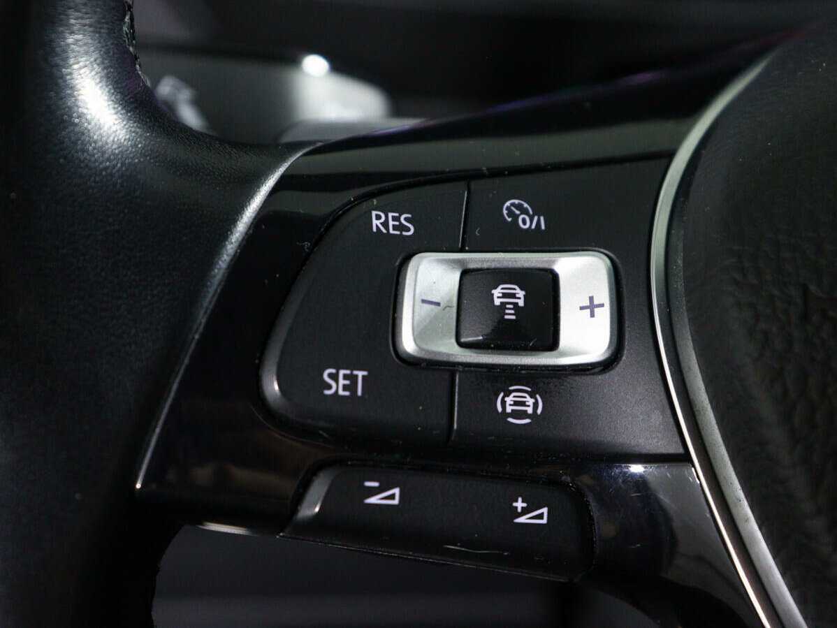 Купить Volkswagen Tiguan, 2019, 107 257 км.. Фото: #20