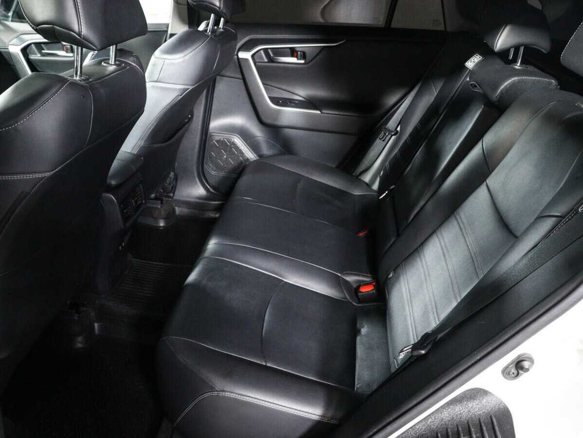 Купить Toyota RAV4, 2020, 92 000 км.. Фото: #9