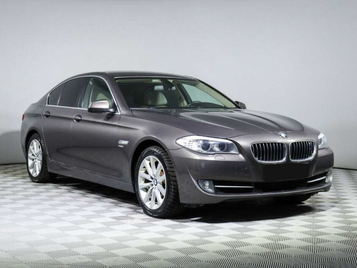 Купить BMW 5 серии, 2012, 116 498 км.. Фото: #2
