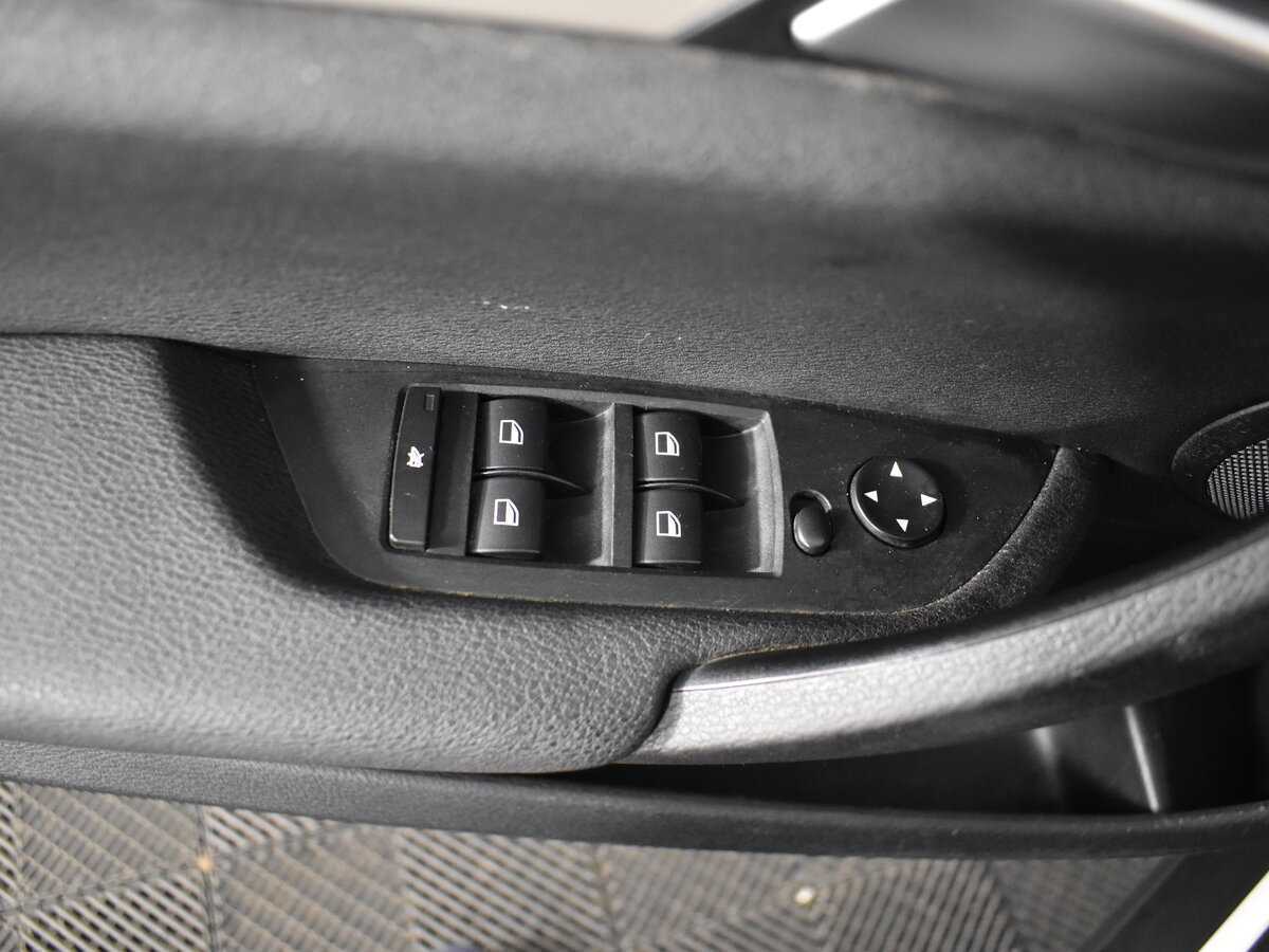 Купить BMW X1, 2014, 247 400 км.. Фото: #10