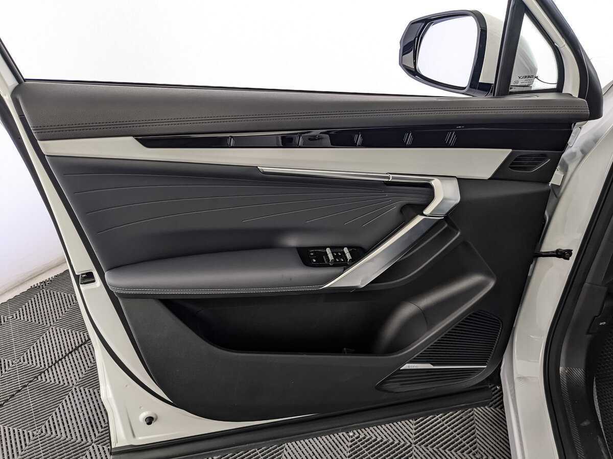 Купить Geely Atlas, 2024, 2 460 км.. Фото: #13