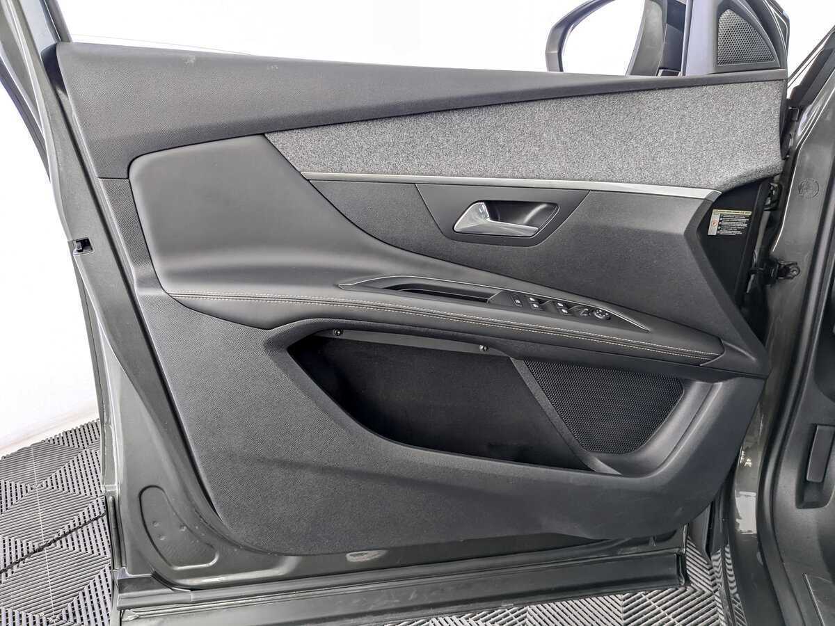 Купить Peugeot 3008, 2018, 106 782 км.. Фото: #14