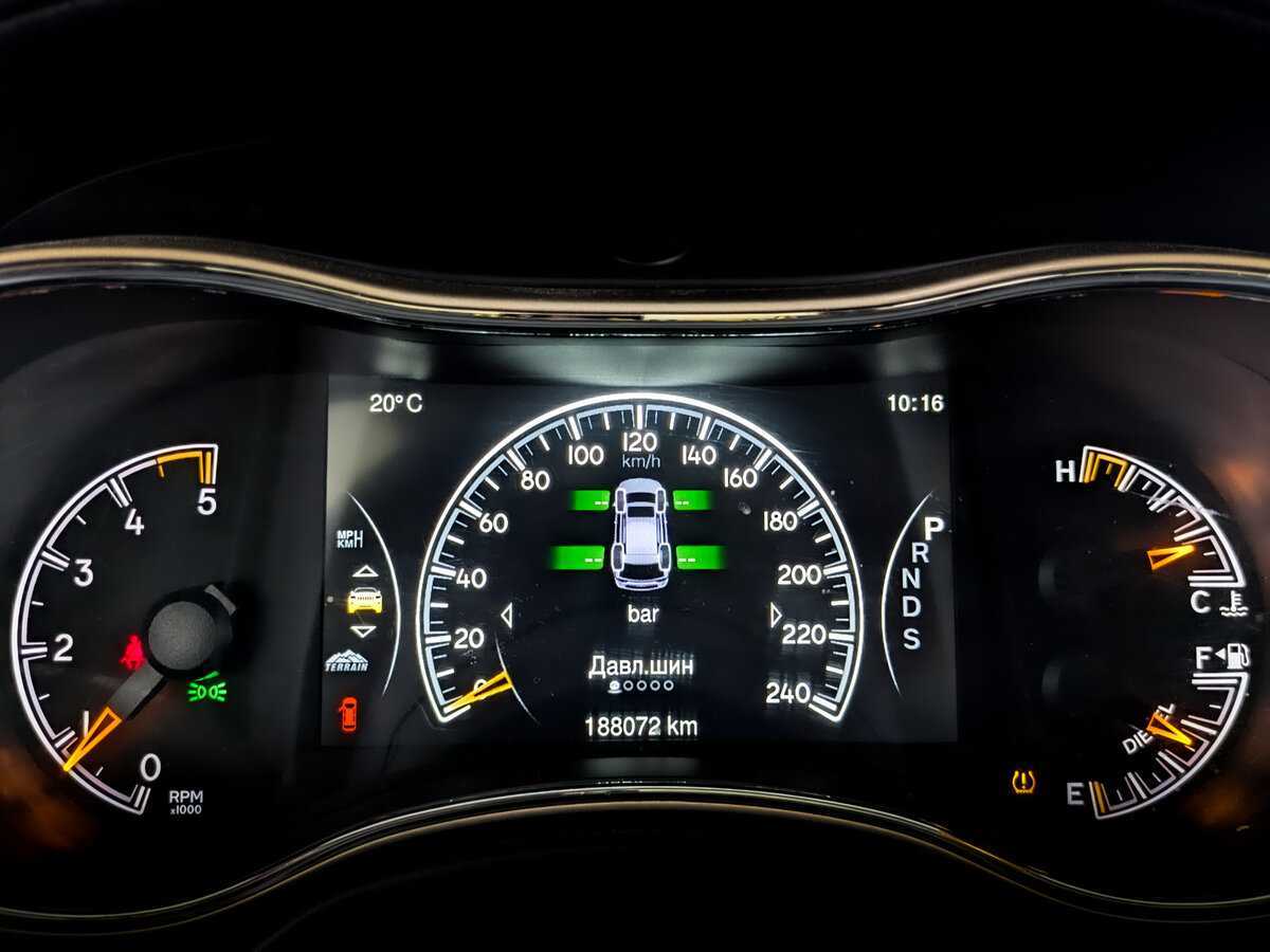 Купить Jeep Grand Cherokee, 2014, 188 071 км.. Фото: #10