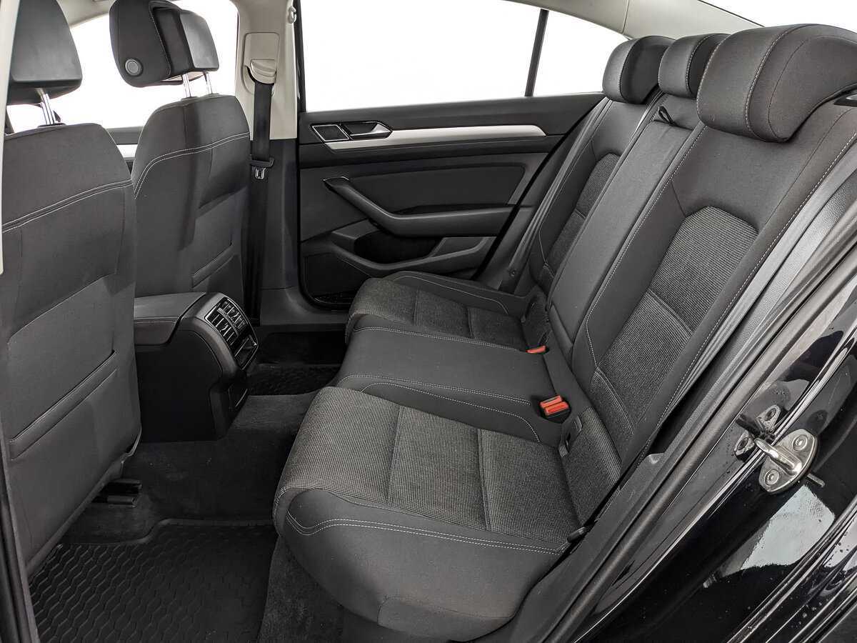 Купить Volkswagen Passat, 2018, 108 936 км.. Фото: #13