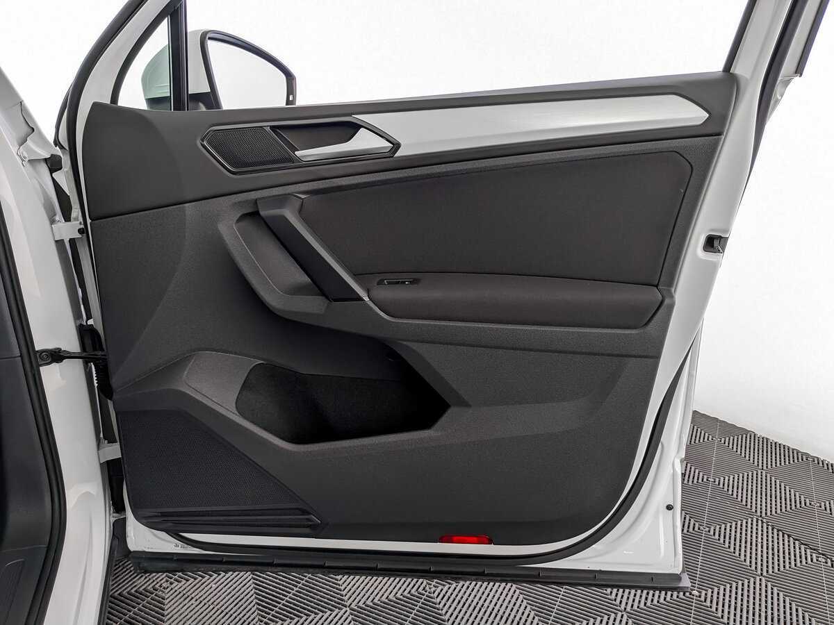 Купить Volkswagen Tiguan, 2017, 149 199 км.. Фото: #19