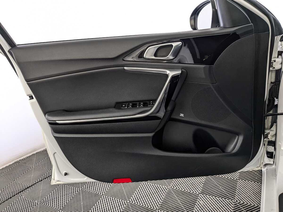 Купить Kia Ceed, 2019, 39 153 км.. Фото: #13