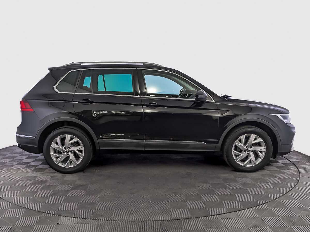 Купить Volkswagen Tiguan, 2021, 45 095 км.. Фото: #3
