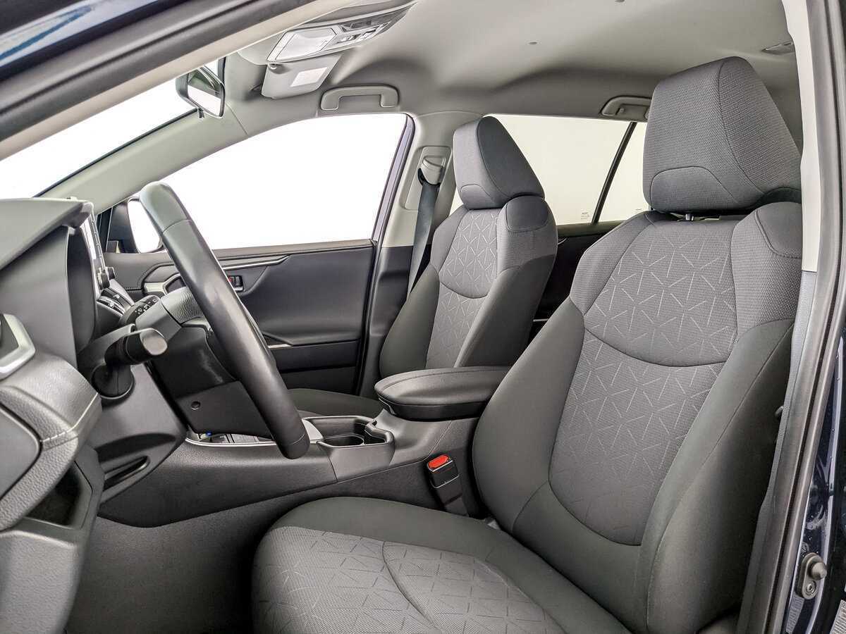 Купить Toyota RAV4, 2020, 108 000 км.. Фото: #4