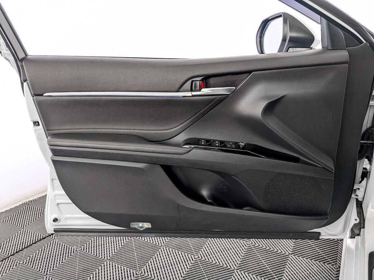 Купить Toyota Camry, 2021, 68 105 км.. Фото: #14