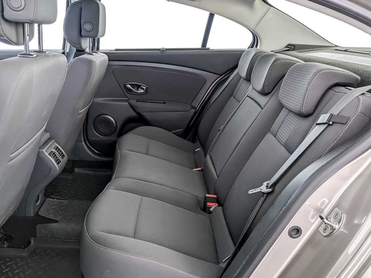 Купить Renault Fluence, 2012, 123 964 км.. Фото: #9