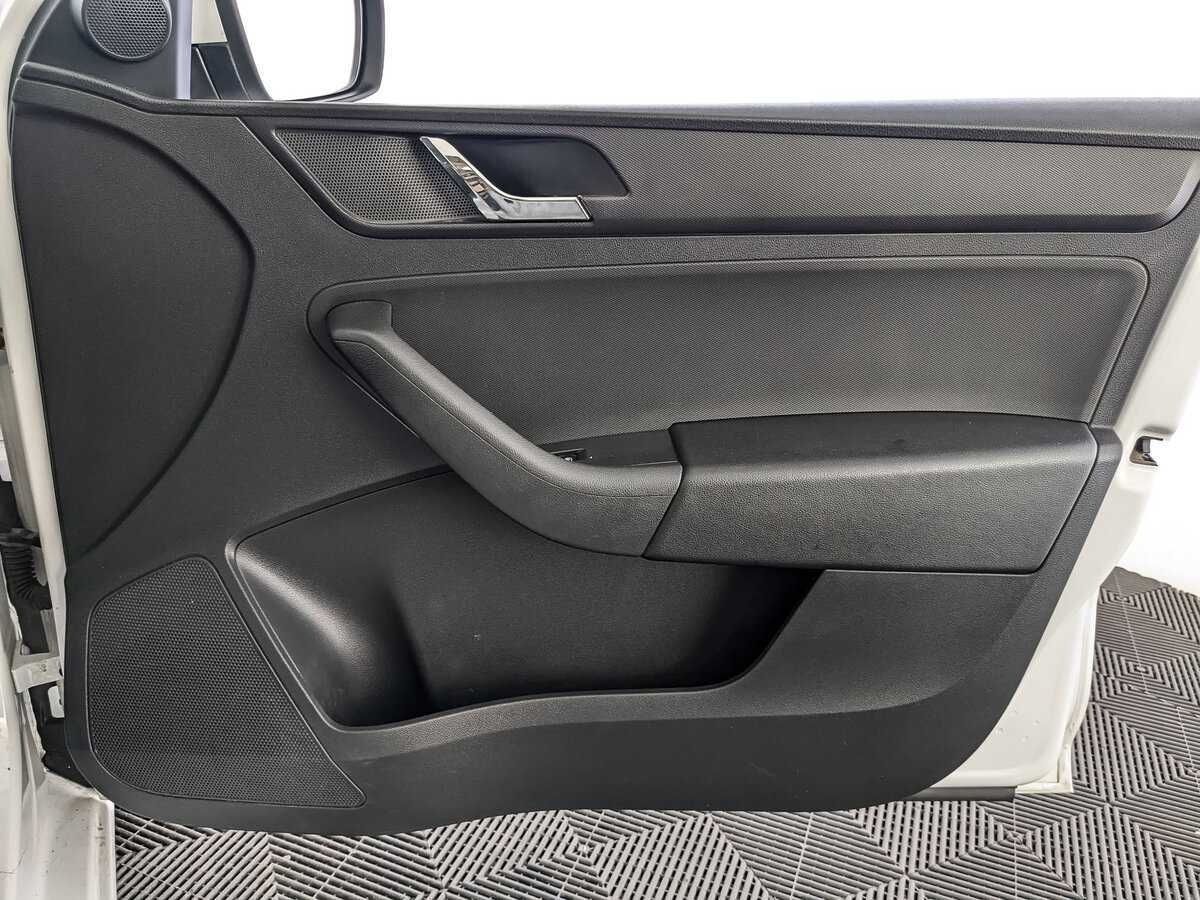 Купить Шкода Рапид, 2015, 177 980 км.. Фото: #20