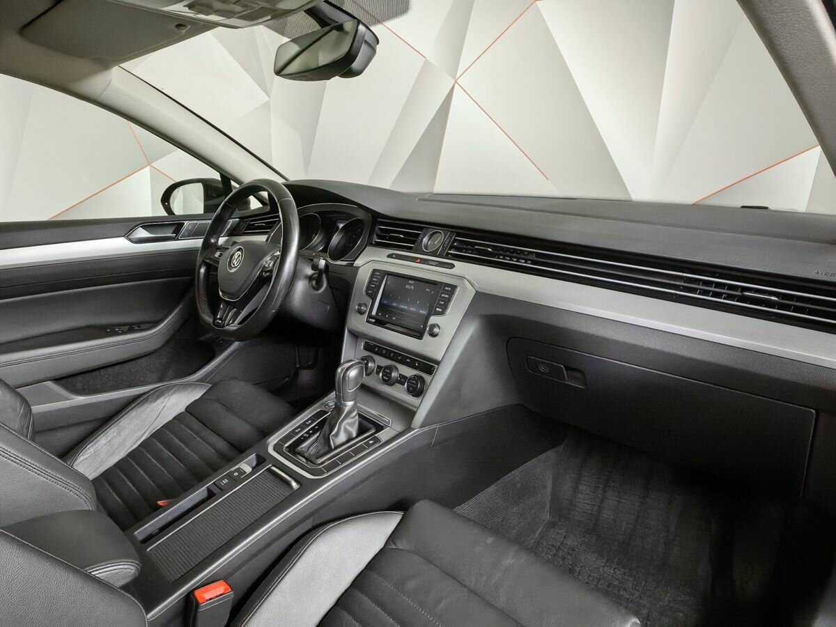 Купить Volkswagen Passat, 2017, 50 341 км.. Фото: #8