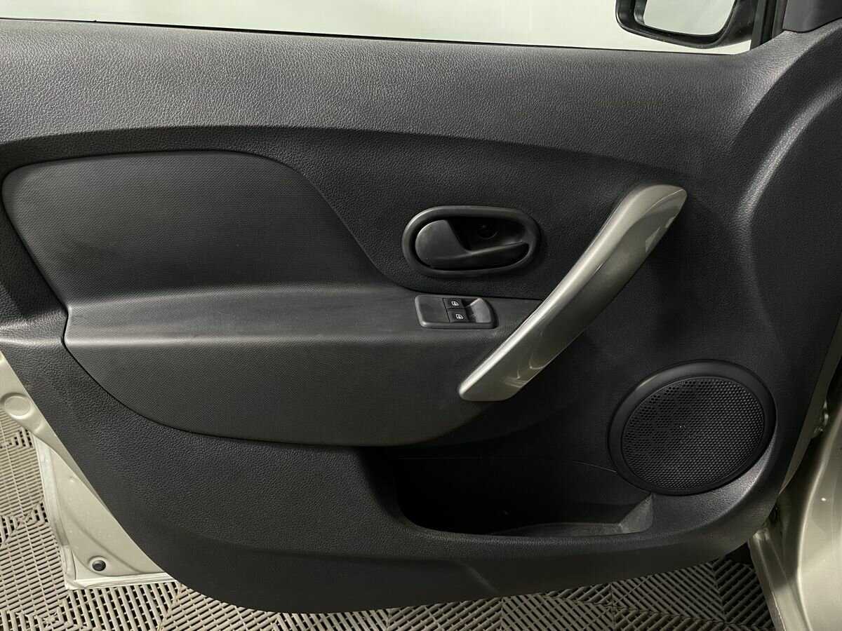 Купить Рено Логан, 2018, 200 819 км.. Фото: #7