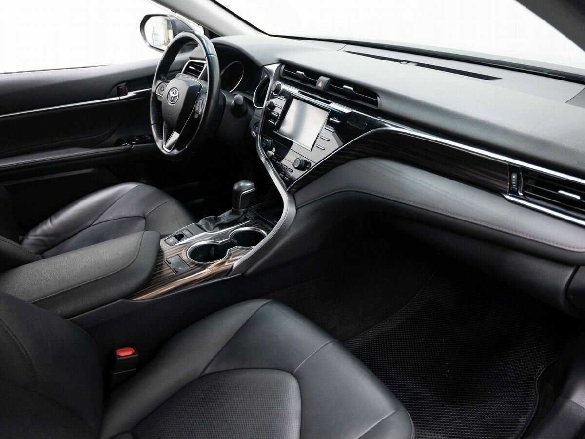 Купить Toyota Camry, 2019, 105 000 км.. Фото: #10
