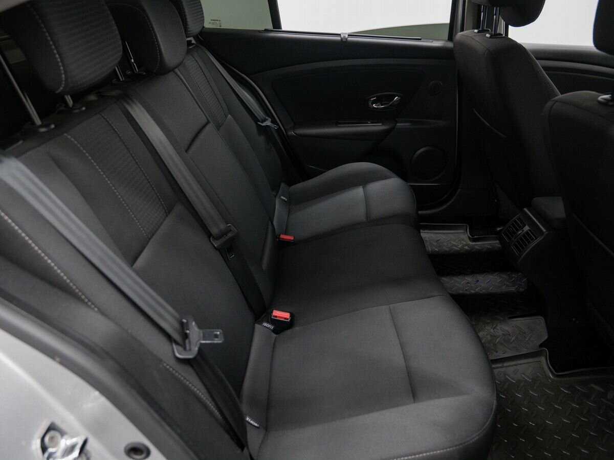 Купить Renault Fluence, 2013, 174 380 км.. Фото: #8