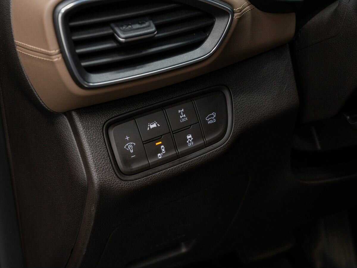 Купить Hyundai Santa Fe, 2018, 133 570 км.. Фото: #17