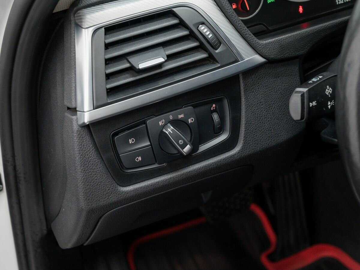 Купить BMW 3 серии, 2017, 132 105 км.. Фото: #15