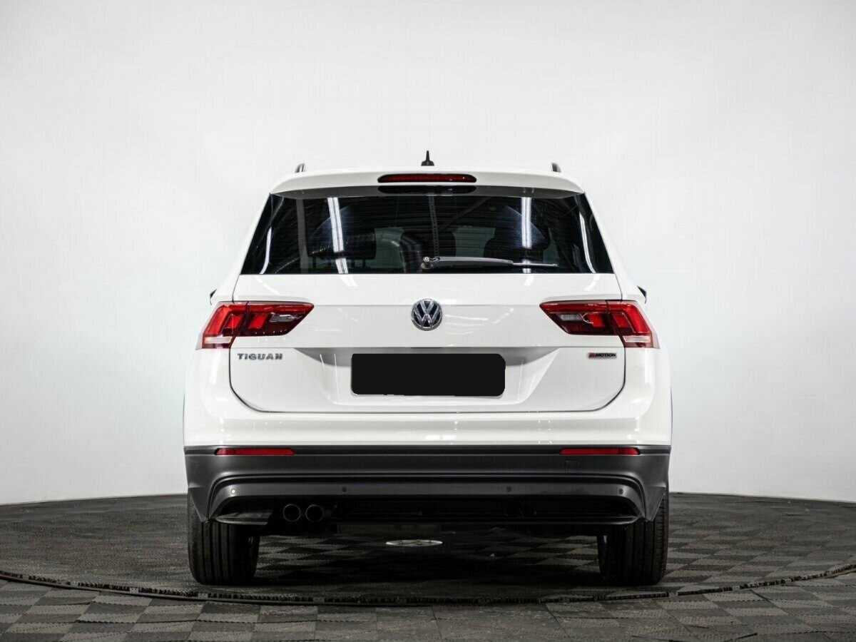 Купить Volkswagen Tiguan, 2018, 120 199 км.. Фото: #4