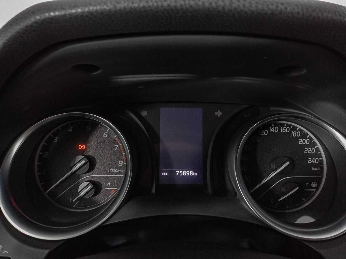 Купить Toyota Camry, 2019, 75 899 км.. Фото: #8