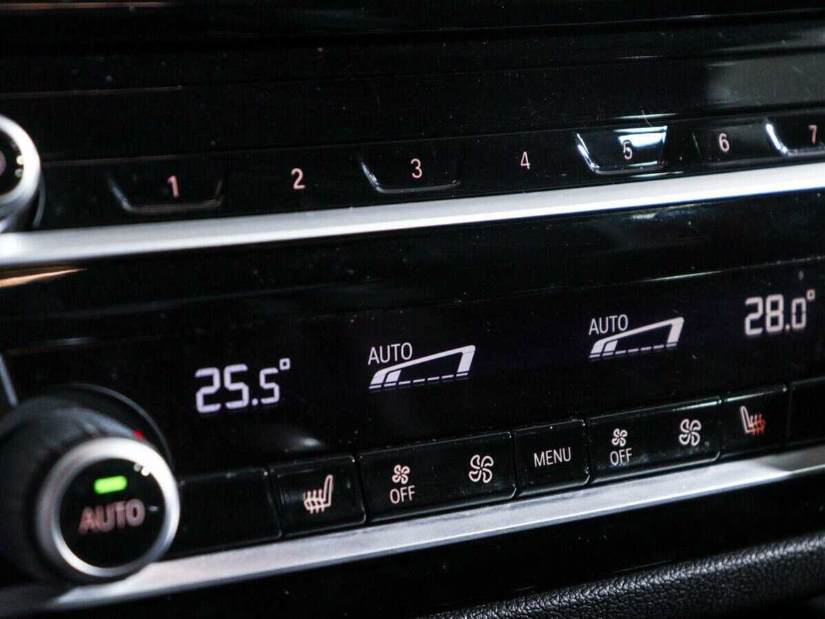 Купить BMW 5 серии, 2019, 191 420 км.. Фото: #17