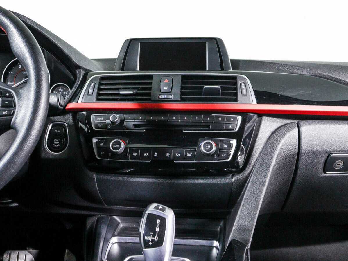 Купить BMW 3 серии, 2016, 117 000 км.. Фото: #10