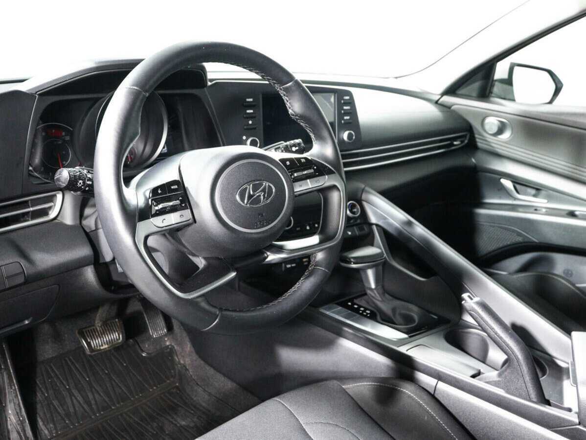 Купить Hyundai Elantra, 2021, 38 166 км.. Фото: #13