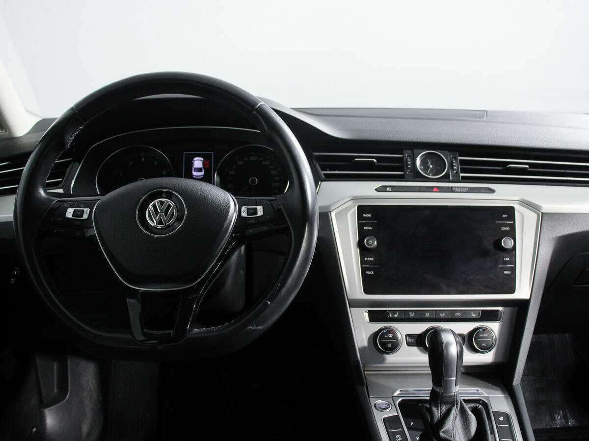 Купить Volkswagen Passat, 2018, 118 171 км.. Фото: #11