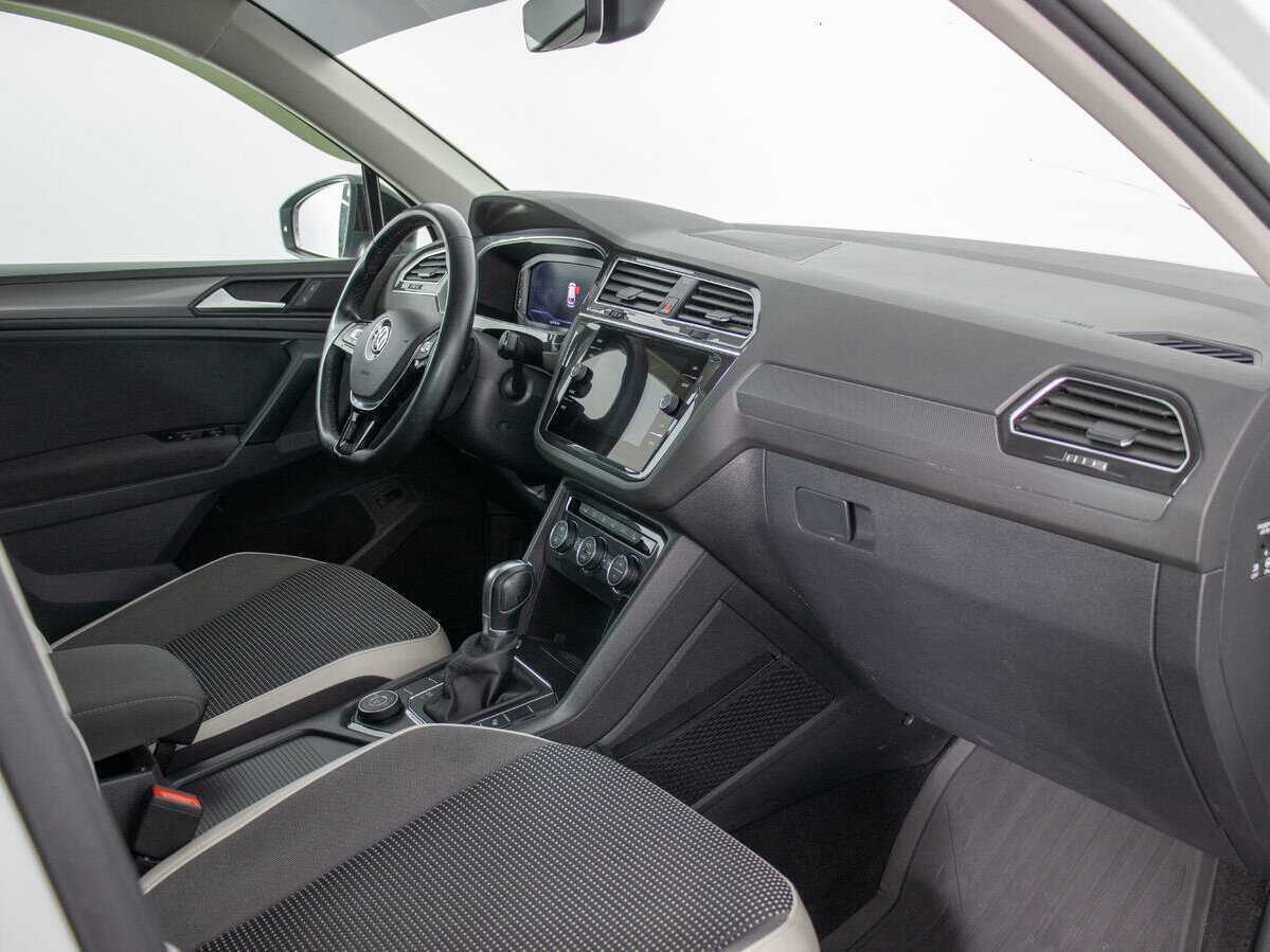 Купить Volkswagen Tiguan, 2019, 124 474 км.. Фото: #8