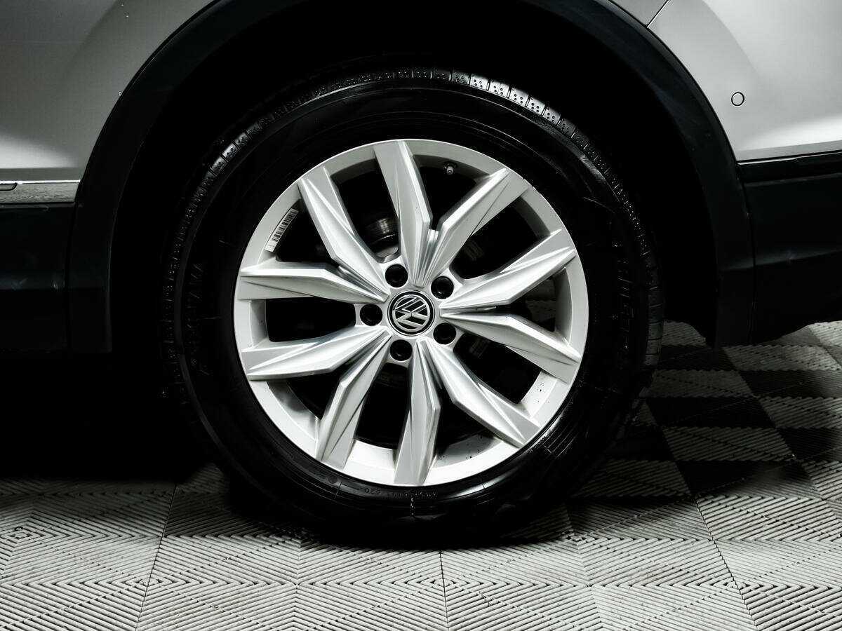 Купить Volkswagen Tiguan, 2020, 107 813 км.. Фото: #13