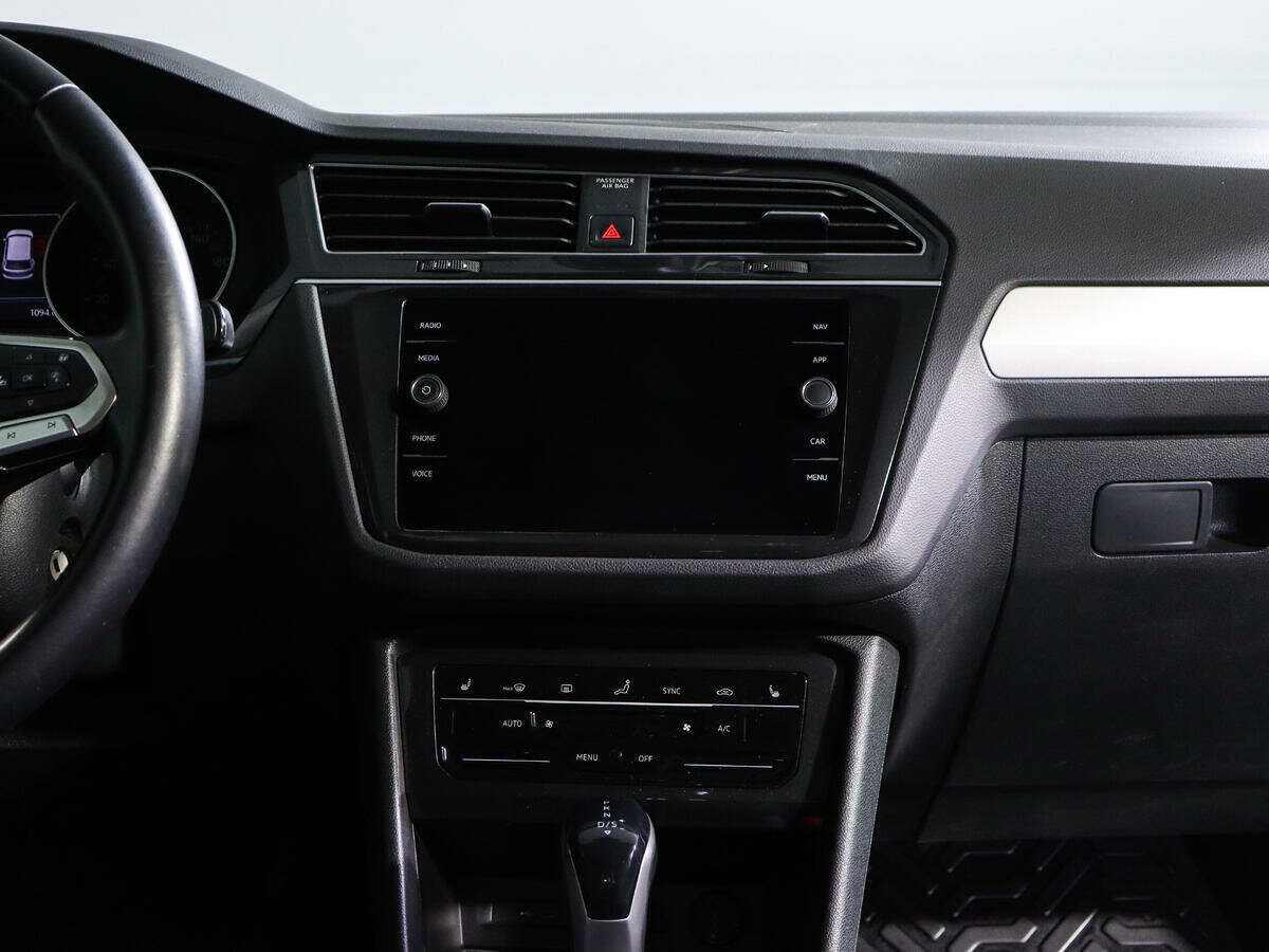 Купить Volkswagen Tiguan, 2021, 72 990 км.. Фото: #9