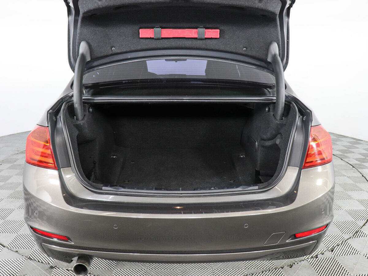 Купить BMW 3 серии, 2013, 217 843 км.. Фото: #8