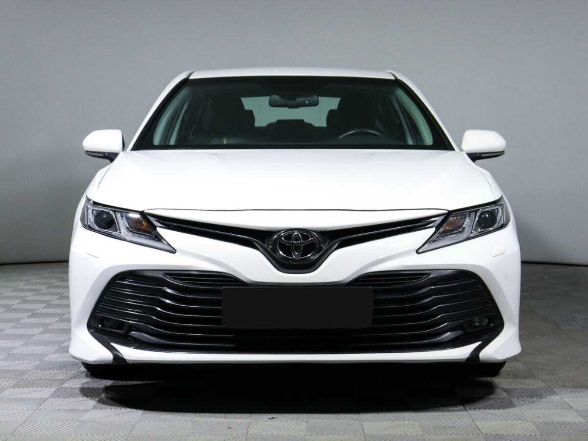 Купить Toyota Camry, 2018, 53 790 км.. Фото: #1