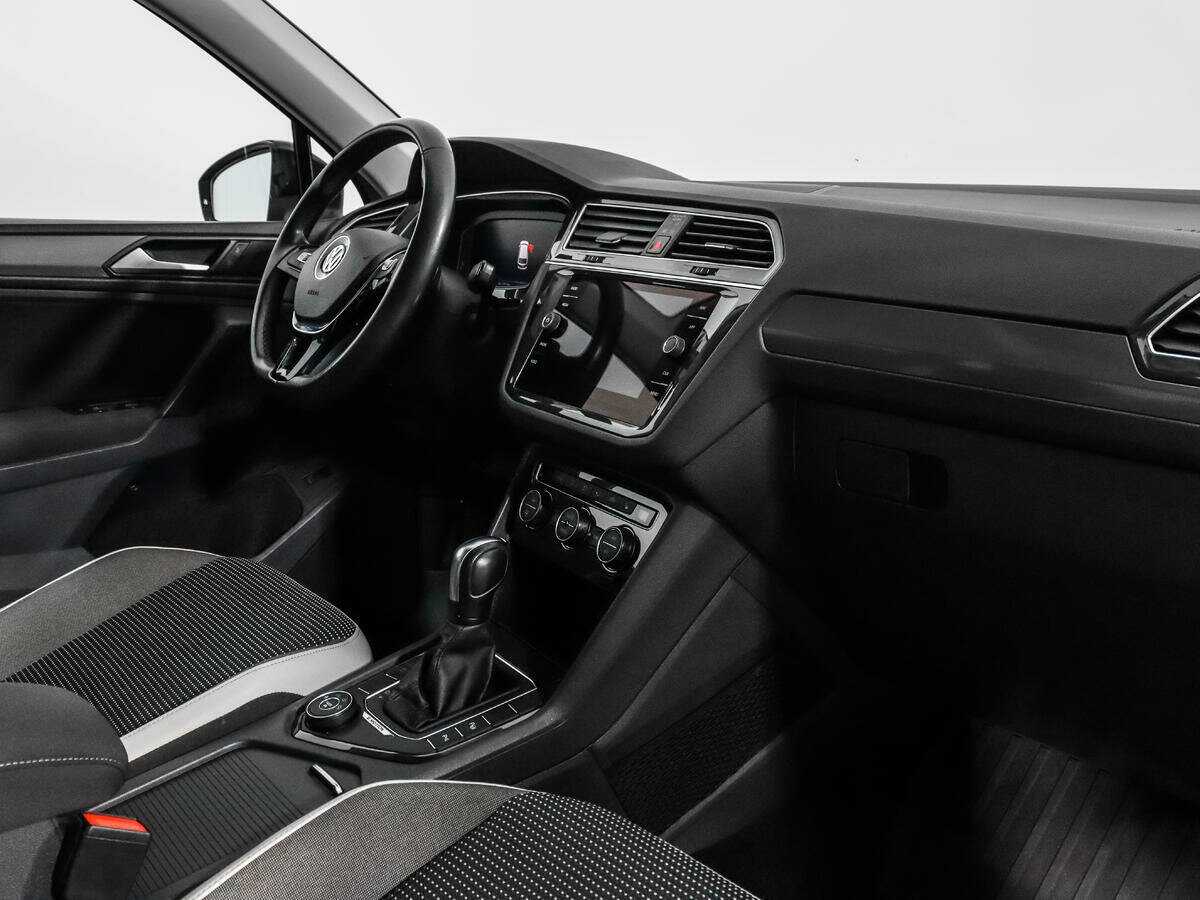 Купить Volkswagen Tiguan, 2019, 118 592 км.. Фото: #12