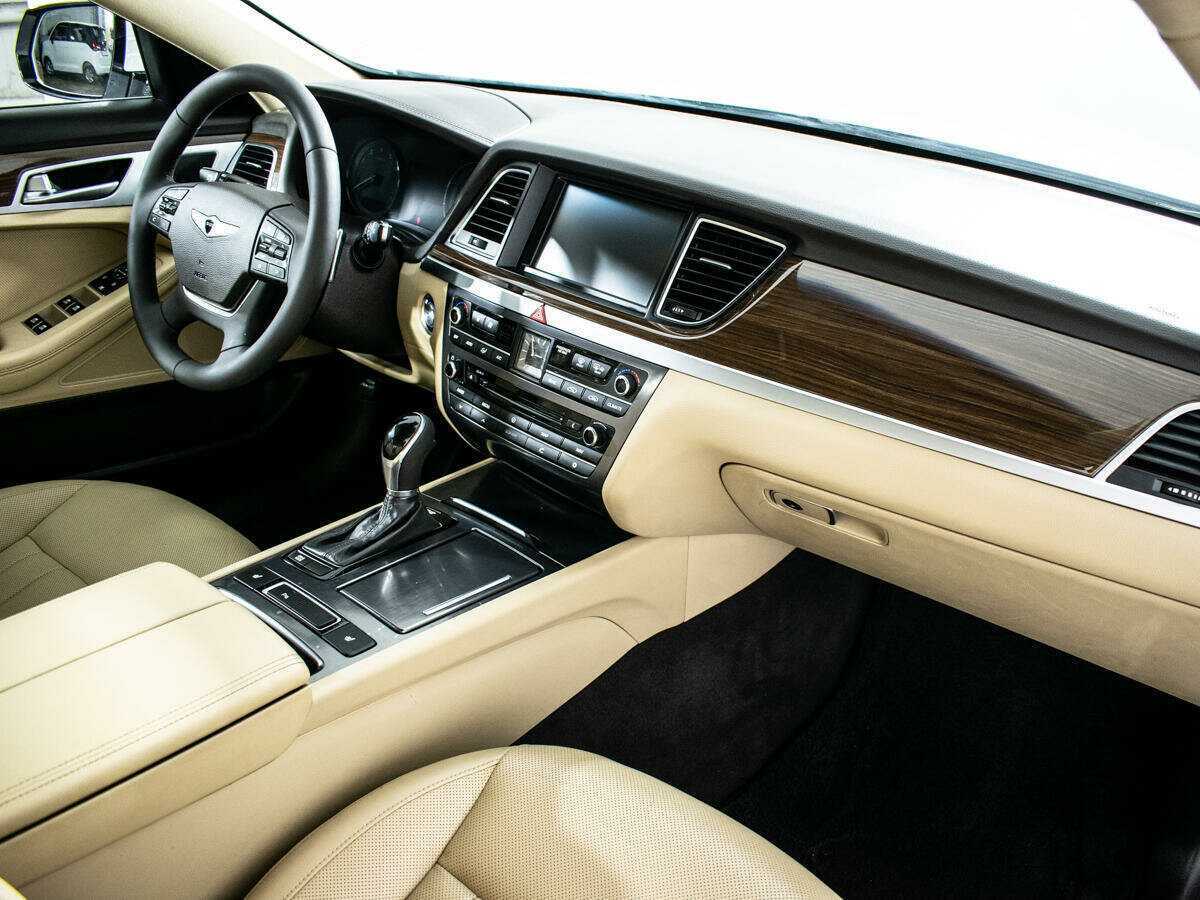 Купить Hyundai Genesis, 2015, 109 430 км.. Фото: #9