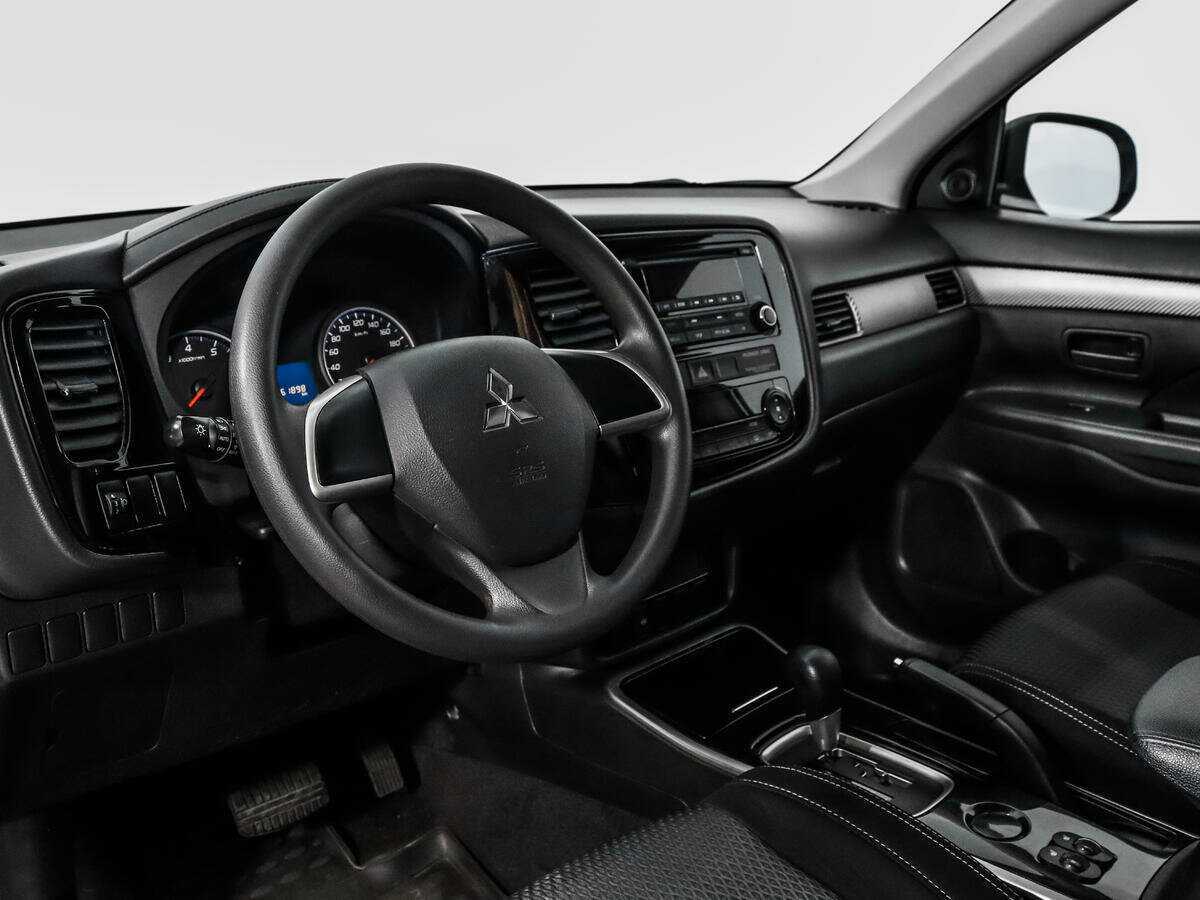 Купить Mitsubishi Outlander, 2018, 61 896 км.. Фото: #8