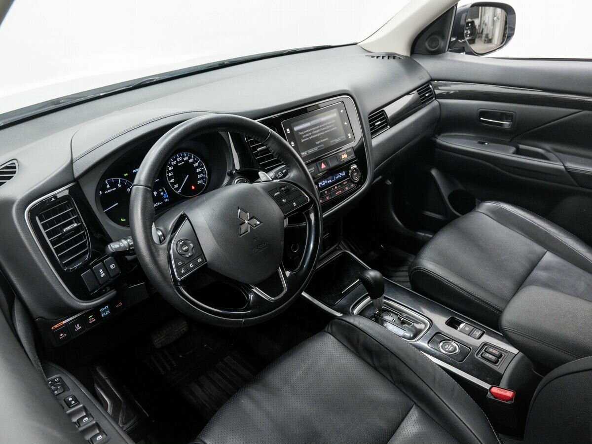 Купить Mitsubishi Outlander, 2018, 70 020 км.. Фото: #13