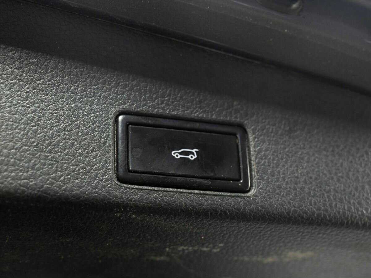 Купить Volkswagen Touareg, 2017, 225 622 км.. Фото: #24