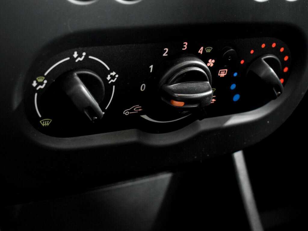 Купить Рено Логан, 2013, 61 401 км.. Фото: #10