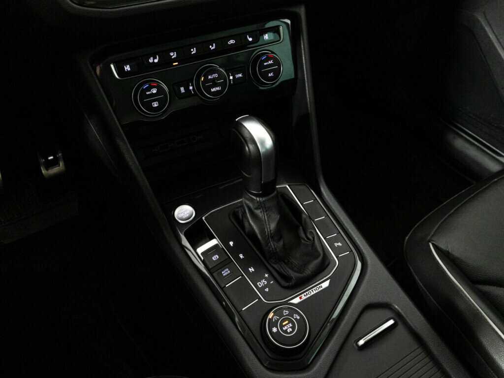 Купить Volkswagen Tiguan, 2020, 68 300 км.. Фото: #18