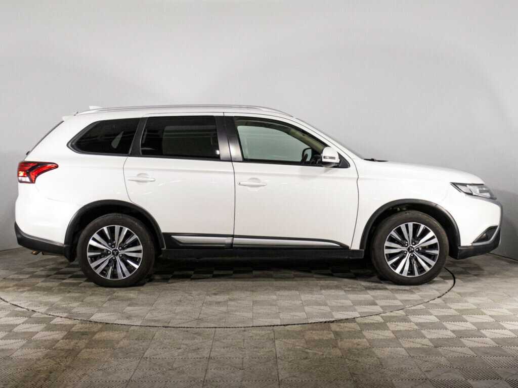 Купить Mitsubishi Outlander, 2020, 126 847 км.. Фото: #3