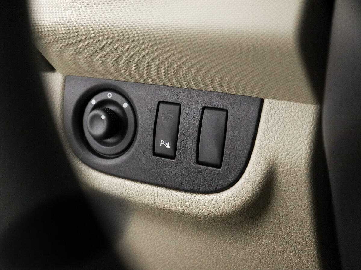 Купить Рено Логан, 2016, 106 618 км.. Фото: #13