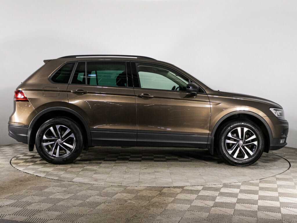 Купить Volkswagen Tiguan, 2019, 110 319 км.. Фото: #3