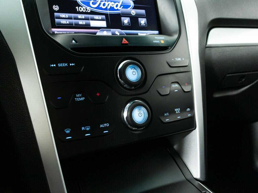 Купить Ford Explorer, 2015, 138 980 км.. Фото: #16