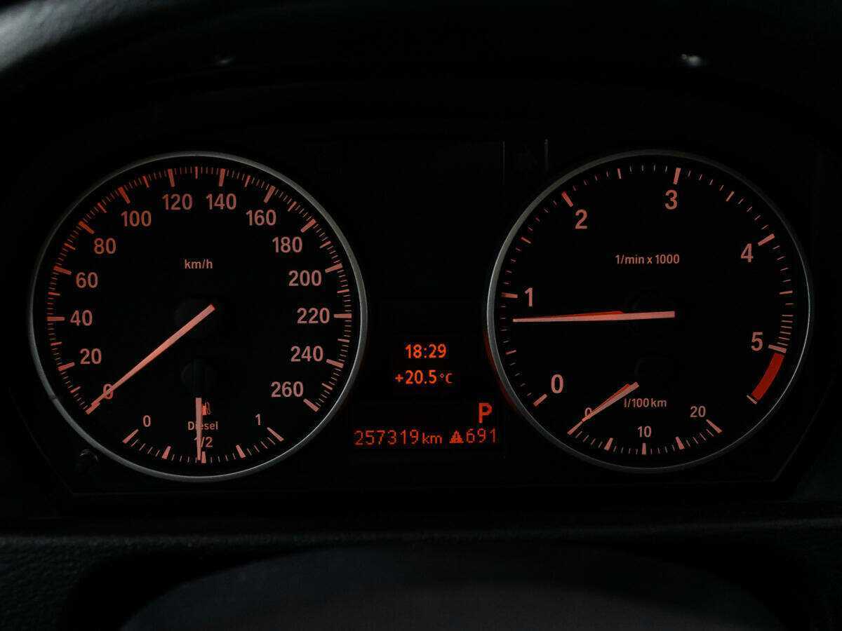 Купить BMW X1, 2013, 257 318 км.. Фото: #11