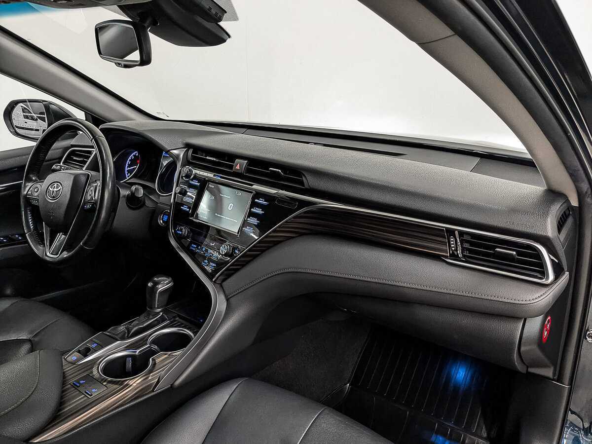 Купить Toyota Camry, 2018, 198 467 км.. Фото: #12