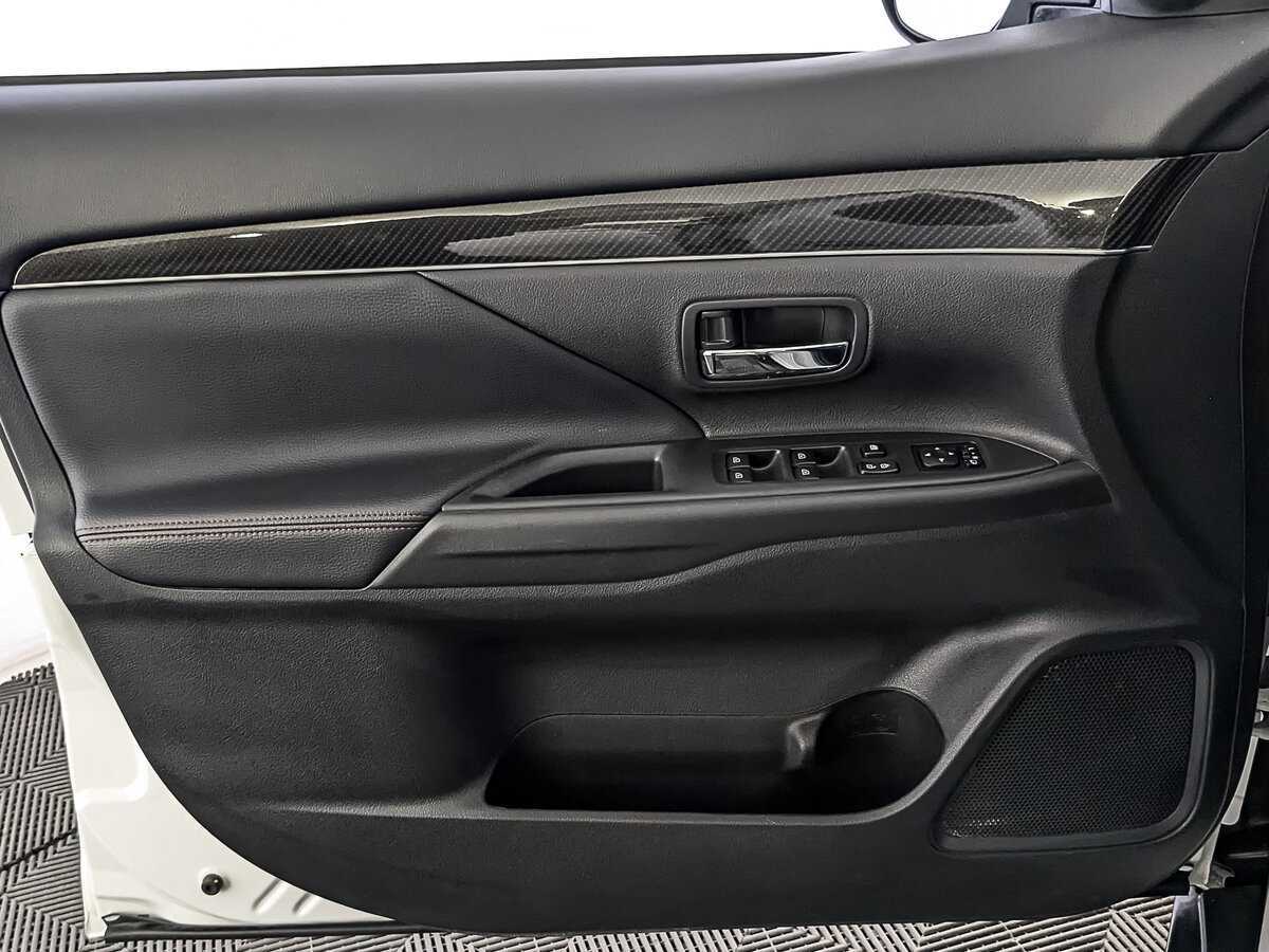 Купить Mitsubishi Outlander, 2022, 47 755 км.. Фото: #18