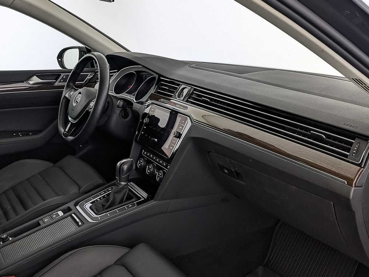 Купить Volkswagen Passat, 2019, 66 006 км.. Фото: #12