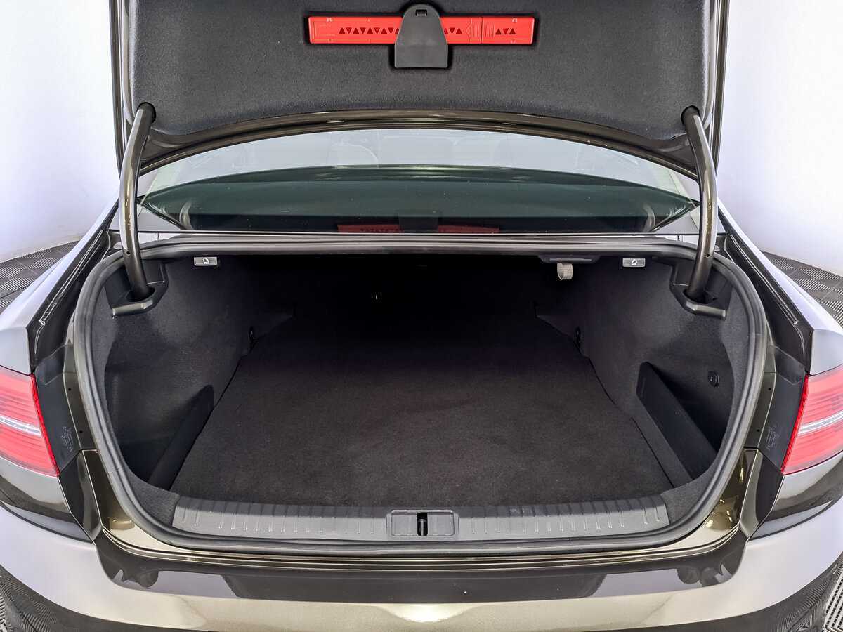 Купить Volkswagen Passat, 2017, 75 878 км.. Фото: #9